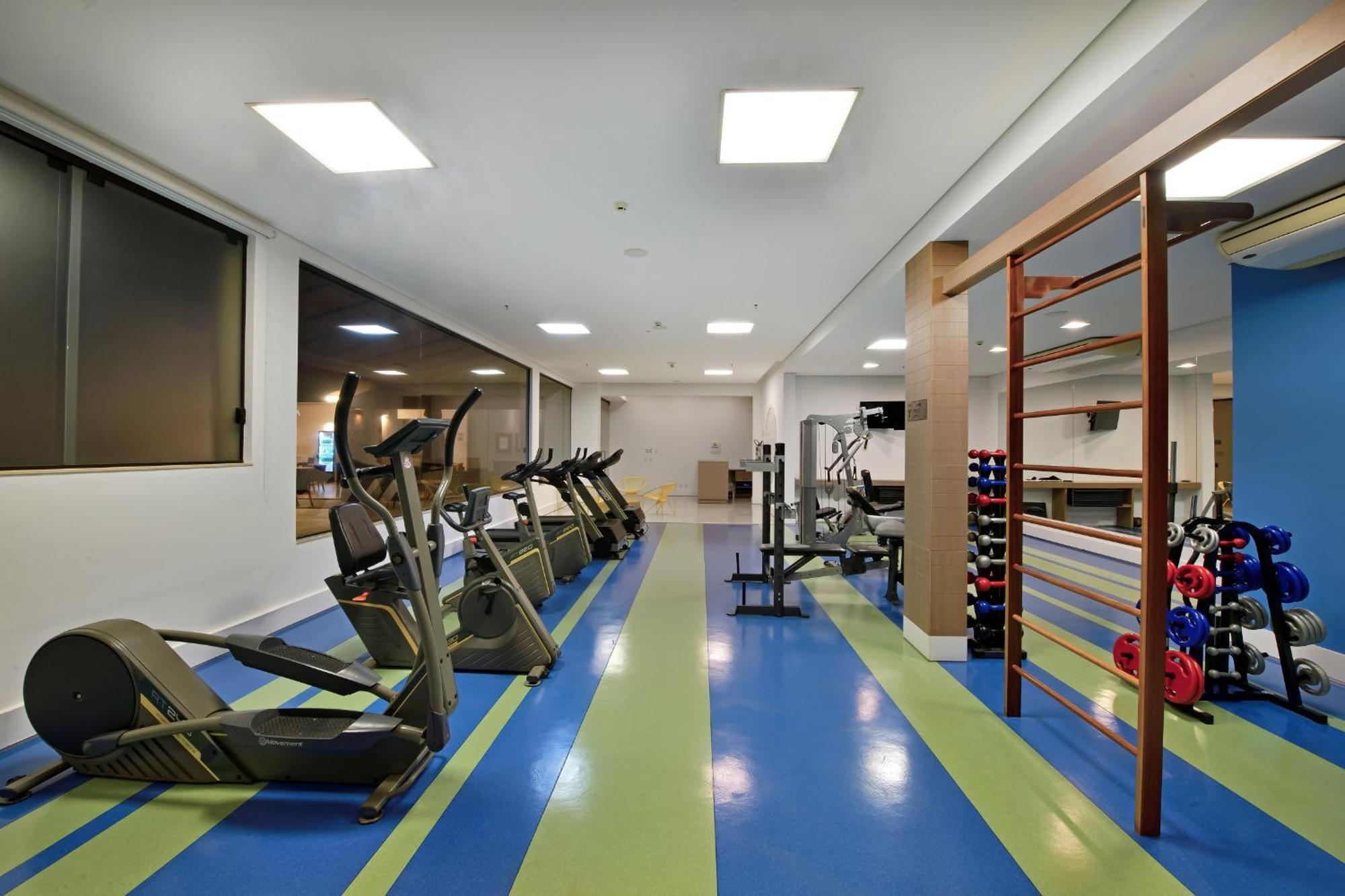 Hotel Mont Blanc Premium Рибейран-Прету Экстерьер фото The gym at the hotel
